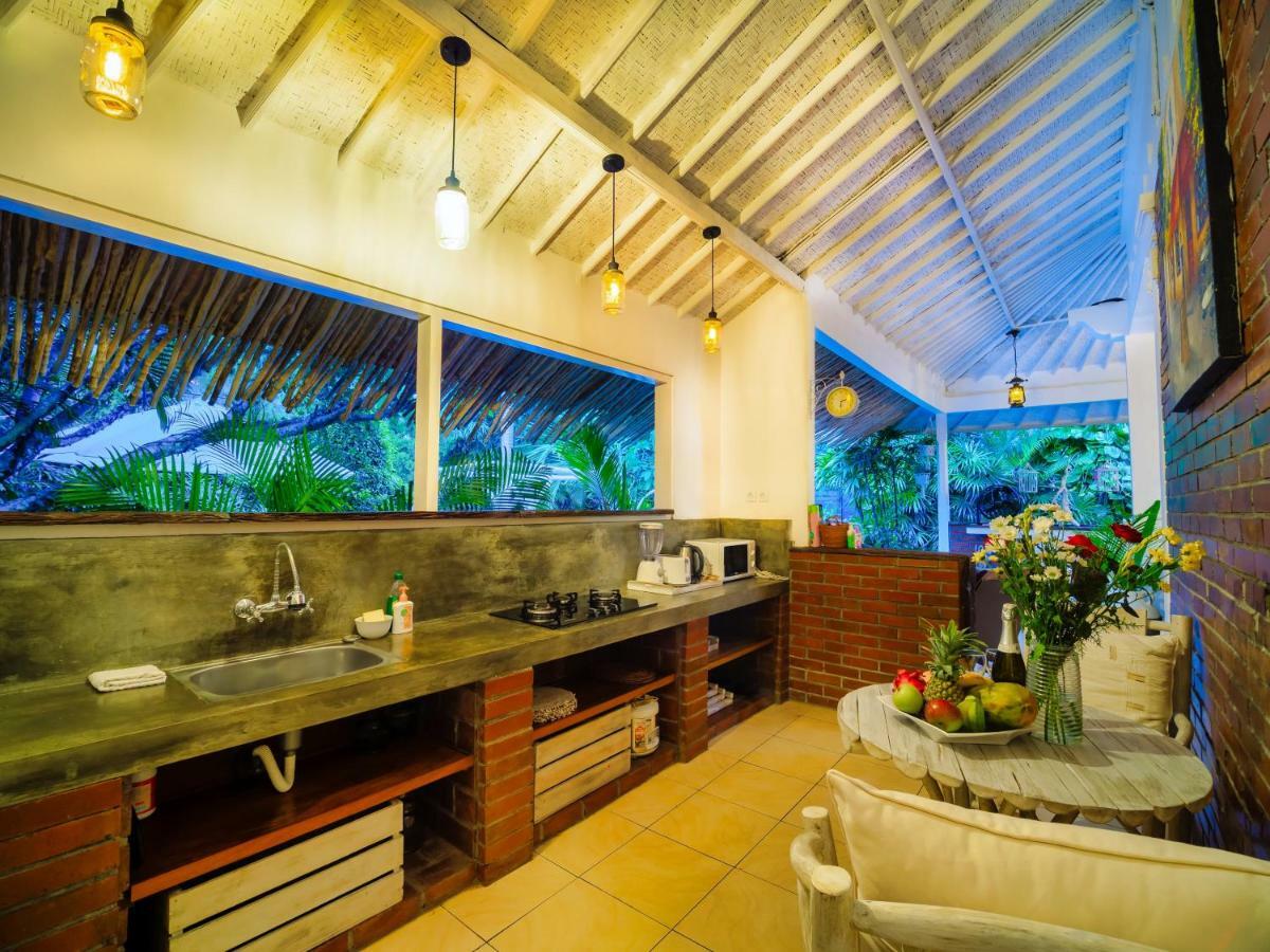 Villa White Stars Seminyak Buitenkant foto