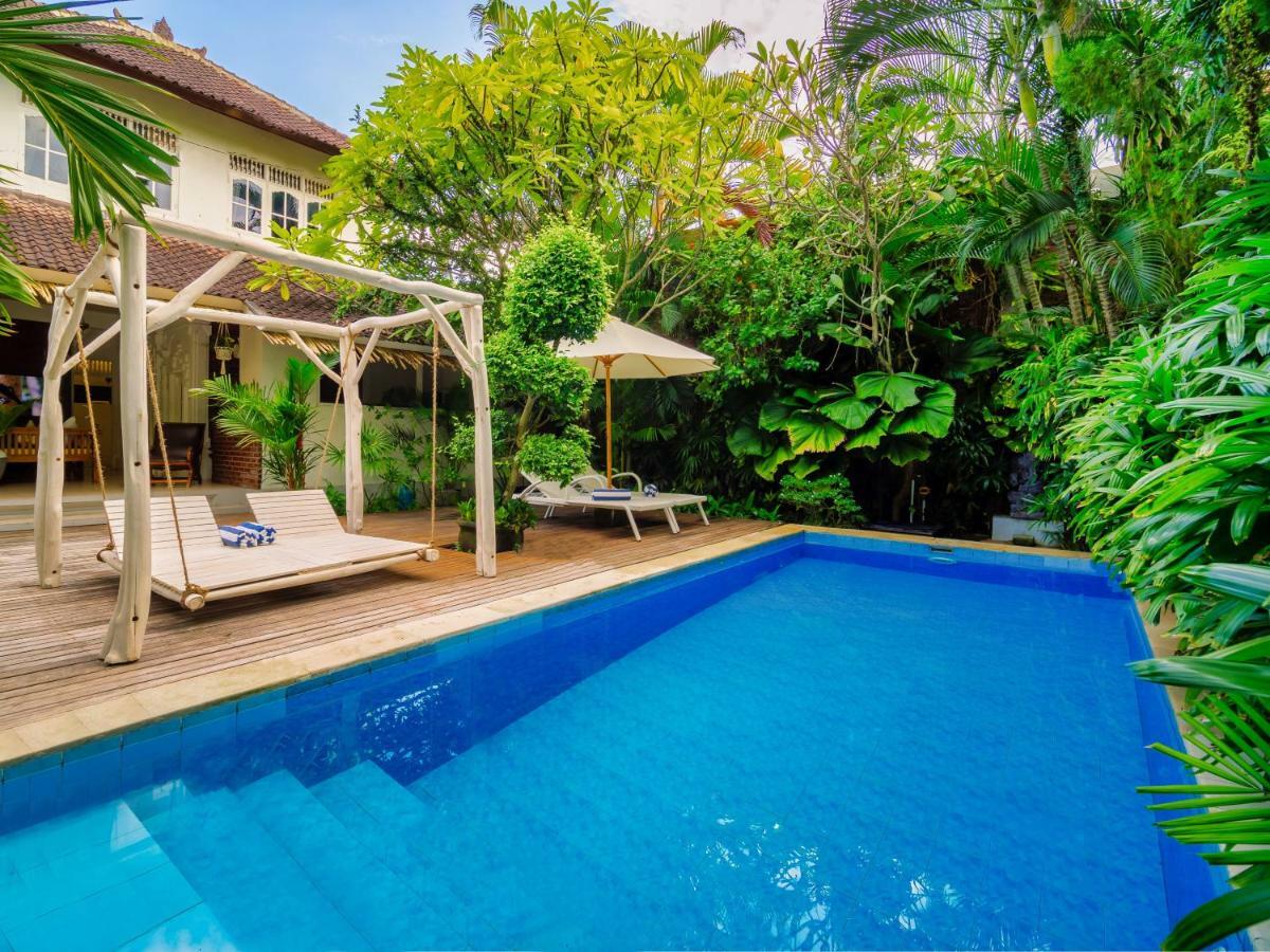 Villa White Stars Seminyak Buitenkant foto