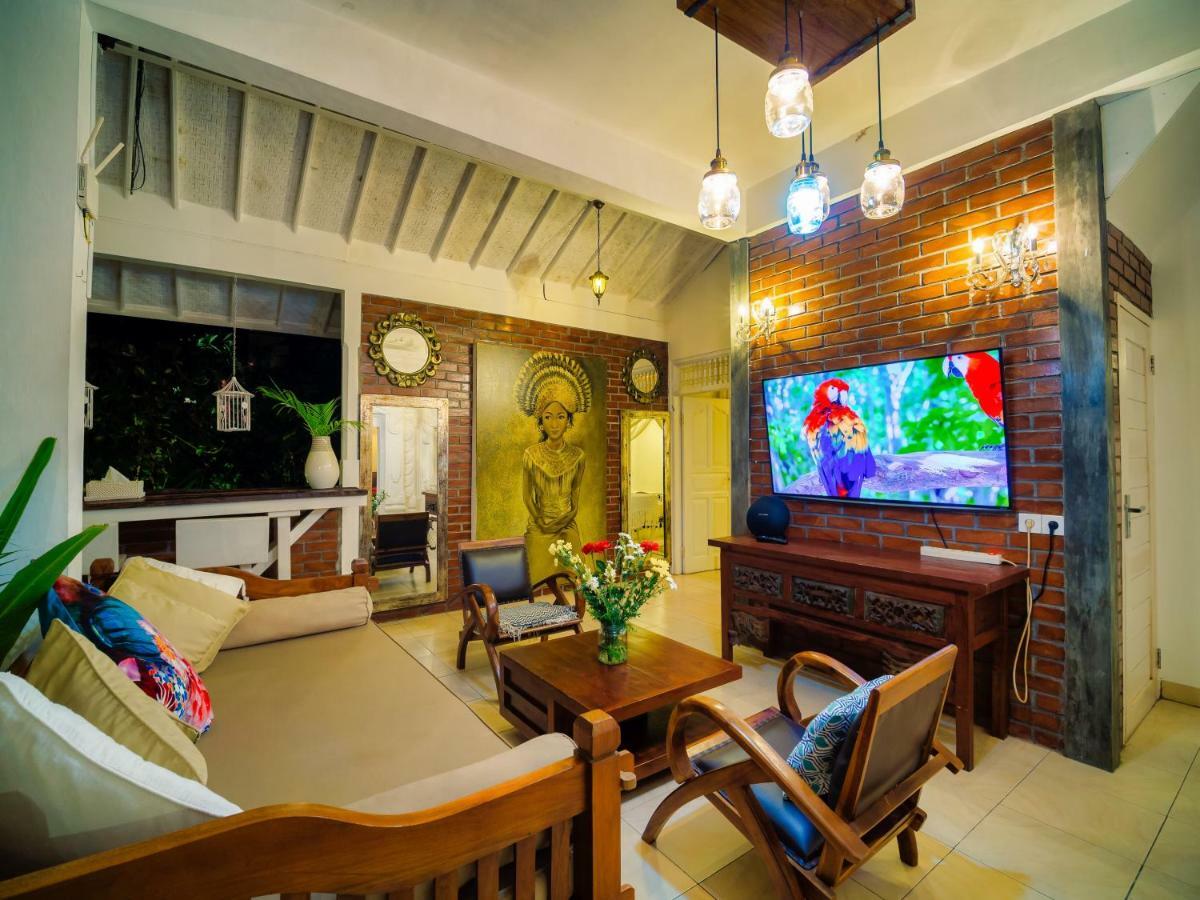 Villa White Stars Seminyak Buitenkant foto