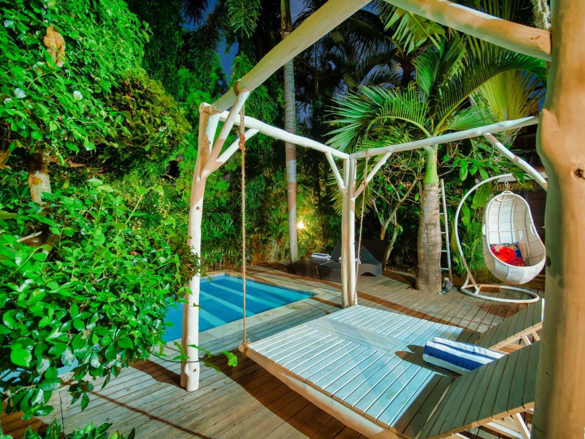 Villa White Stars Seminyak Buitenkant foto